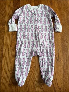 Roller Rabbit hoppy bunny baby sleeper 0-3 mos